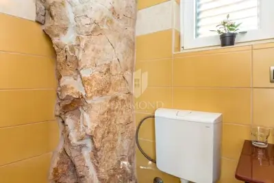 Kuća 100 m², Vrbnik, prvi red do mora - 12