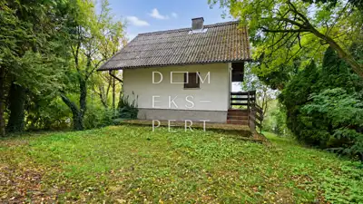 Biškupec Zelinski, Kuća 108 m² i gospodarska zgrada u Biškupcu-Sveti Iv