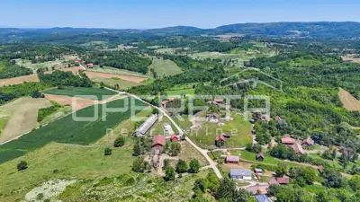 Haus 250 m², Luščani bei Petrinja - zur Rekonstruktion - 14