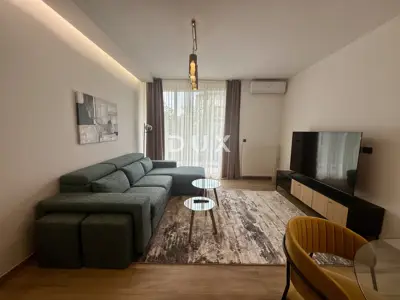 Rijeka, center, 4-room apartment, 120 m², long-term rental near Korzo!