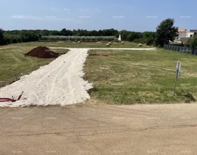 Baugrundstück 710 m², Loborika, ebene Parzelle an der Asphaltstraße - 2