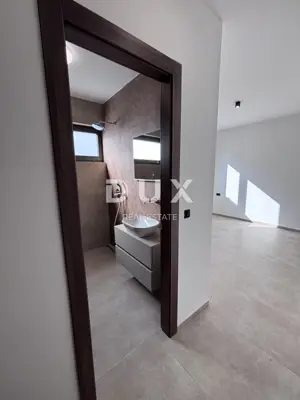 Apartment 125.83 m², Kožino - panoramic sea view - 10