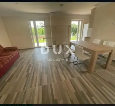 House 280 m², Materada - 4 apartments and 8 bedrooms - 11