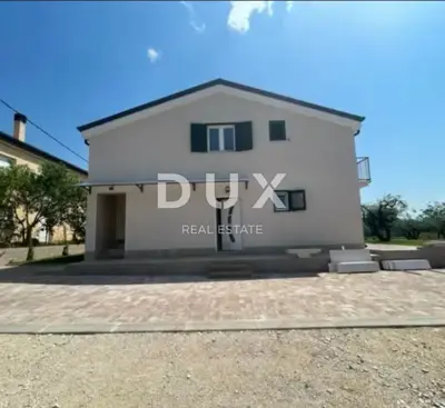 House 280 m², Materada - 4 apartments and 8 bedrooms - 9