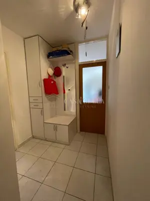 Wohnung 55 m², Crikvenica - 2 Zimmer und Loggia - 11