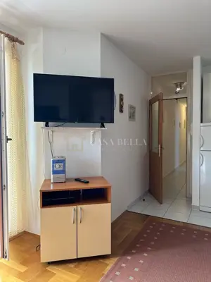 Wohnung 55 m², Crikvenica - 2 Zimmer und Loggia - 5