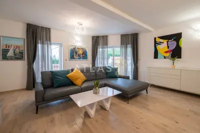 Vila 403 m², Matulji - bazen i uređena okućnica