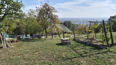 Perjavica - building plot 1,477 m² with house - 4
