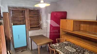 Perjavica - building plot 1,477 m² with house - 7