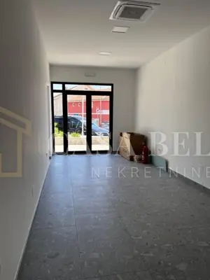 Poslovni prostor 100 m², Bribir - centar i terasa 24 m² - 5