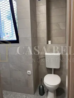 Poslovni prostor 100 m², Bribir - centar i terasa 24 m² - 9