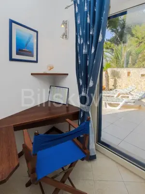 Kuća 192 m², Supetar, prvi red uz more i 2 bazena - 14