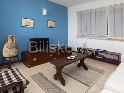 Kuća 192 m², Supetar, prvi red uz more i 2 bazena - 16