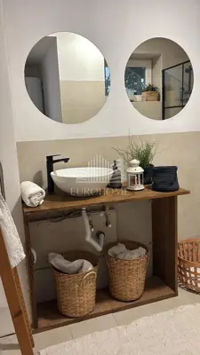 Semi-detached house in Remete, 654 m², quiet street - 11
