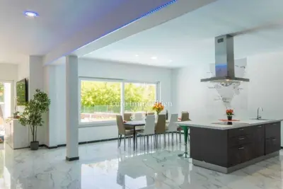 Villa 270 m², Labin - eingezäunter Garten und privater Pool - 12