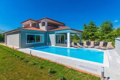 Villa 270 m², Labin - eingezäunter Garten und privater Pool - 2