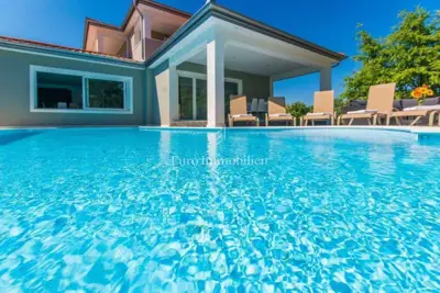Villa 270 m², Labin - eingezäunter Garten und privater Pool - 6