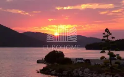 Building plot 2,218 m², Brbinj - first row to the sea - 2