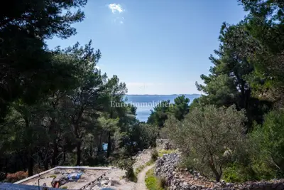 Kuća na mirnoj lokaciji s pogledom na more - otok Brač - 6