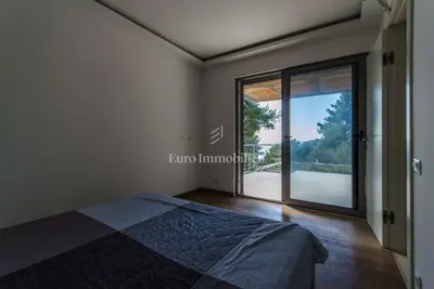 Kuća na mirnoj lokaciji s pogledom na more - otok Brač - 11