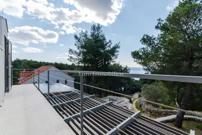Kuća na mirnoj lokaciji s pogledom na more - otok Brač - 15