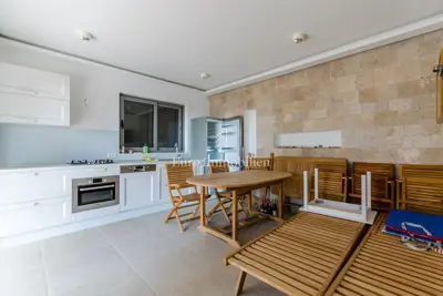 Kuća na mirnoj lokaciji s pogledom na more - otok Brač - 8