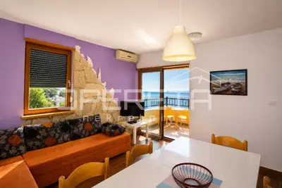 Apartment 36 m², Mimice - sea view and loggia - 2