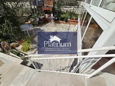 Haus 276 m², Umag - 4 Wohneinheiten und 100 m vom Meer - 16