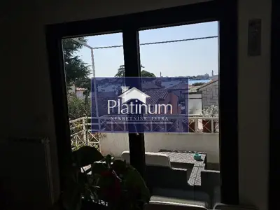 Haus 276 m², Umag - 4 Wohneinheiten und 100 m vom Meer - 4