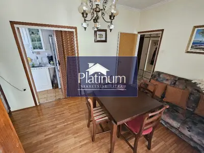 Haus 276 m², Umag - 4 Wohneinheiten und 100 m vom Meer - 12