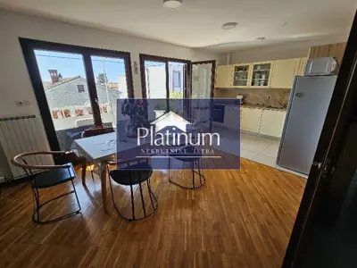 Haus 276 m², Umag - 4 Wohneinheiten und 100 m vom Meer - 7