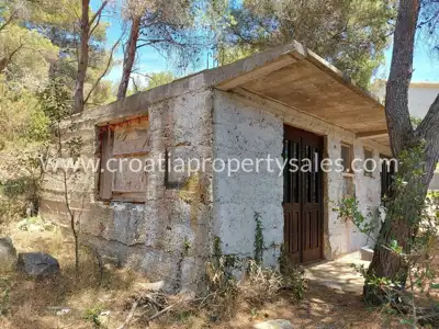 House 41 m², Otok Vis - quiet settlement by a pine forest - 6