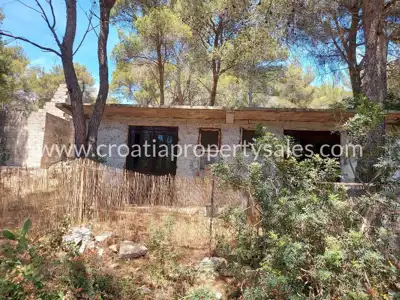 House 41 m², Otok Vis - quiet settlement by a pine forest - 7