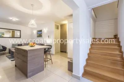 Apartment 100 m², Split - center and 300 m from Riva - 14