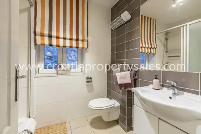 Apartment 100 m², Split - center and 300 m from Riva - 13