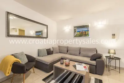 Apartment 100 m², Split - center and 300 m from Riva - 6