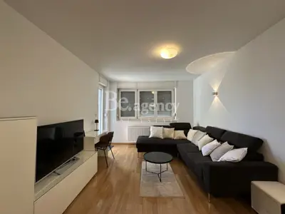 Donji grad, 45 m², furnished, loggia, garage parking space - 4