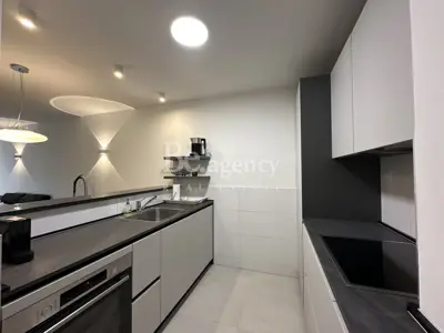 Donji grad, 45 m², furnished, loggia, garage parking space - 6