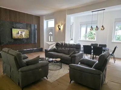 Wohnung 153 m², Opatija - Centar, Terrasse 60 m² und Meerblick