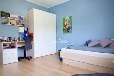 Kuća 209 m², Dugopolje - renovirana i podijeljena na 2 stana - 17