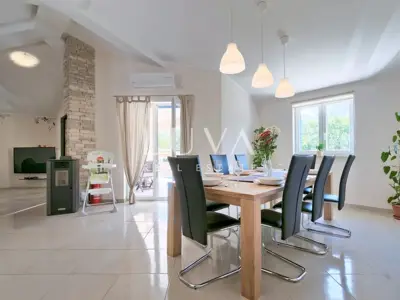 Umgebung von Labin, Luxushaus mit Pool zu verkaufen - 9