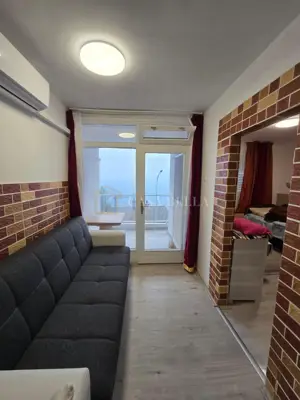 Stan 35 m², Senj - pogled na more i balkon