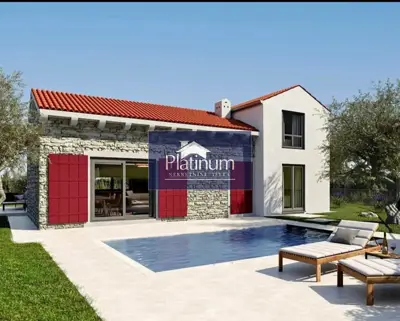 Haus 111 m², Svetvinčenat - Pool und Trockenmauern