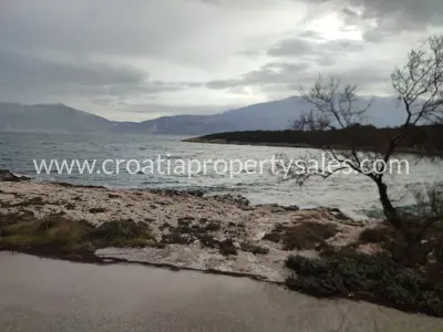 Građevinsko zemljište 462 m², Otok Brač - prvi red do mora - 7