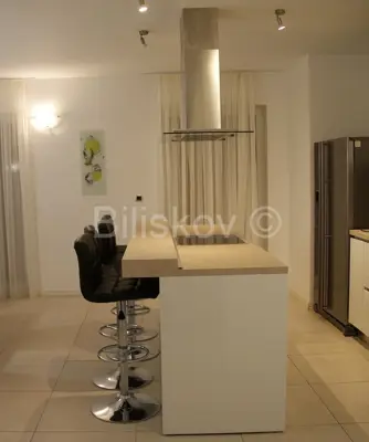Vila 229 m², Splitska na Braču, 200 m od mora i panoramski pogled - 10
