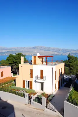 Vila 229 m², Splitska na Braču, 200 m od mora i panoramski pogled - 3