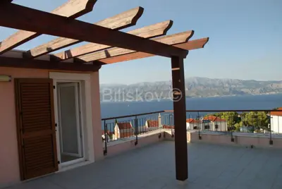 Vila 229 m², Splitska na Braču, 200 m od mora i panoramski pogled - 4