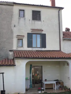 Haus 182 m², Kaštelir - 4 Schlafzimmer und Terrasse - 10