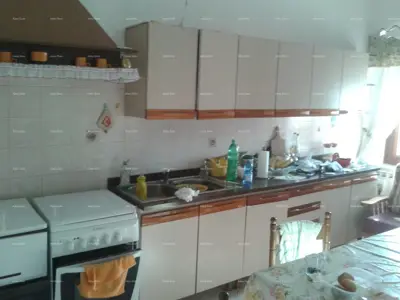 Haus 182 m², Kaštelir - 4 Schlafzimmer und Terrasse - 3