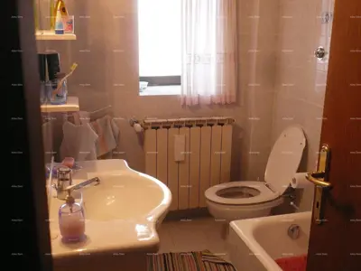 Haus 182 m², Kaštelir - 4 Schlafzimmer und Terrasse - 5